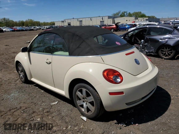 2006 Volkswagen Beetle z VIN 3VWPG31Y96M318878, wystawiony jako Copart lot #55155785 z przebiegiem 76 606 mil mil oraz Szkoda całkowita • Salvage title. Historia ofert i sprzedaży dostępna na DreamBid. Obrazek 2.