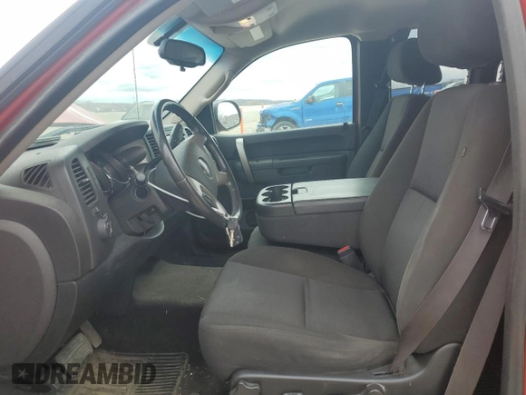 2010 GMC Sierra 1500 SLE z VIN 1GTSKVE34AZ108492, wystawiony jako Copart lot #51962095 z przebiegiem 248 816 mil mil oraz Czysty tytuł • Clean title. Historia ofert i sprzedaży dostępna na DreamBid. Obrazek 7.
