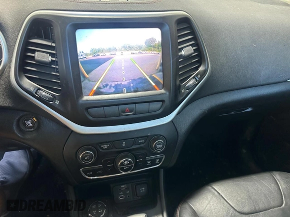 2014 Jeep Cherokee Trailhawk with VIN 1C4PJMBS4EW111480, listed as a Copart auction lot 67399485 with 162,555 mi miles and Clean title. Bid and sale history available at DreamBid. Image 9.