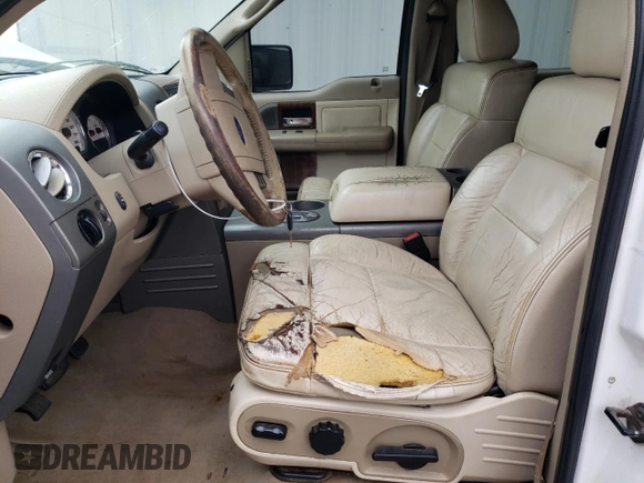 2004 Ford F-150 XLT with VIN 1FTPW12534KD85821, listed as a Copart auction lot 42437165 with 232,430 mi miles and Clean Title. Bid and sale history available at carsss.com. Image 7.