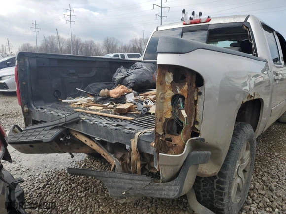 2007 Chevrolet Silverado 1500 LTZ with VIN 2GCEK13M471500665, listed as a Copart auction lot 46646525 with 0 mi miles and Salvage Title. Bid and sale history available at carsss.com. Image 6.