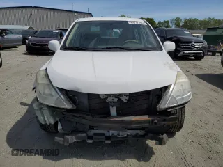 2010 Nissan Versa S z VIN 3N1BC1CP6AL447762, wystawiony jako Copart lot #53617295 z przebiegiem 165 846 mil mil oraz Szkoda całkowita • Salvage title. Historia ofert i sprzedaży dostępna na DreamBid. Obrazek 5.