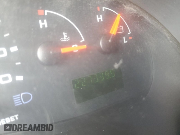2005 Ford Econoline Cargo with VIN 1FTNE24W15HB22604, listed as a Copart auction lot 52352495 with 227,339 mi miles and Salvage Title. Bid and sale history available at carsss.com. Image 9.
