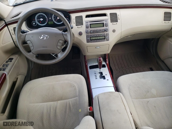 2008 Hyundai Azera GLS with VIN KMHFC46D08A320598, listed as a Copart auction lot 68773244 with 35,997 mi miles and Salvage Title. Bid and sale history available at carsss.com. Image 8.