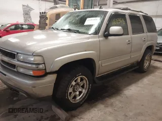 2006 Chevrolet Tahoe Z71 with VIN 1GNEK13T76R102290, listed as a IAAI auction lot 41683468 with 189,987 mi miles. Bid and sale history available at carsss.com. Image 2.