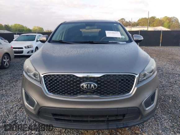 2017 Kia Sorento LX z VIN 5XYPG4A36HG259429, wystawiony jako IAAI lot #41948637 z przebiegiem 150 151 mil mil oraz . Historia ofert i sprzedaży dostępna na DreamBid. Obrazek 12.