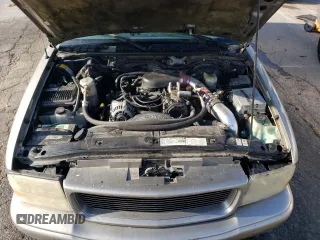 2000 GMC Sonoma SLS with VIN 1GTCS19W2Y8161077, listed as a Copart auction lot 82616024 with 212,356 mi miles and Salvage Title. Bid and sale history available at carsss.com. Image 11.