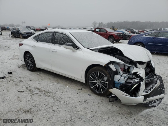 2025 Lexus ES with VIN 58ADZ1B19SU186205, listed as a Copart auction lot 89305845 with 5,563 mi miles and Salvage Title. Bid and sale history available at carsss.com. Image 4.