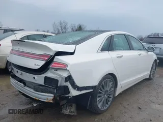2013 Lincoln MKZ Hybrid with VIN 3LN6L2LU5DR824153, listed as a IAAI auction lot 41902955 with 92,028 mi miles. Bid and sale history available at carsss.com. Image 4.
