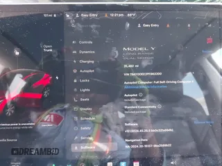 2023 Tesla Model Y Long Range z VIN 7SAYGDEE2PF863200, wystawiony jako IAAI lot #41805168 z przebiegiem 25 480 mil mil oraz . Historia ofert i sprzedaży dostępna na DreamBid. Obrazek 7.