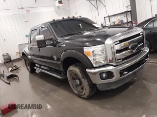 2014 Ford F-250 XL z VIN 1FT7W2BT3EEA53186, wystawiony jako IAAI lot #42127745 z przebiegiem 164 304 mil mil oraz . Historia ofert i sprzedaży dostępna na DreamBid. Obrazek 1.