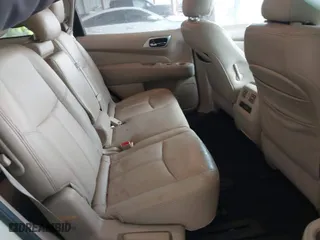 2016 Nissan Pathfinder SL with VIN 5N1AR2MN8GC602760, listed as a IAAI auction lot 41608173 with 124,117 mi miles. Bid and sale history available at carsss.com. Image 8.