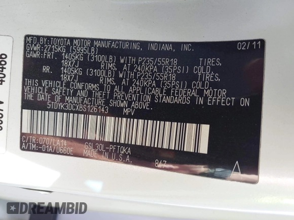 2011 Toyota Sienna XLE AAS with VIN 5TDYK3DCXBS126143, listed as a IAAI auction lot 41663238 with 154,238 mi miles. Bid and sale history available at carsss.com. Image 9.