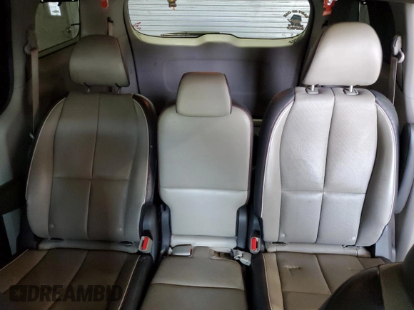 2018 Kia Sedona LX with VIN KNDMB5C10J6349140, listed as a Copart auction lot 48344455 with 103,222 mi miles and Clean Title. Bid and sale history available at carsss.com. Image 10.