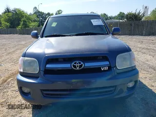 2006 Toyota Sequoia SR5 with VIN 5TDBT44A06S270314, listed as a IAAI auction lot 42225699 with 214,160 mi miles and . Bid and sale history available at DreamBid. Image 6.