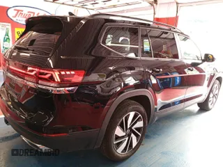 2024 Volkswagen Atlas SE with VIN 1V2HR2CA7RC565025, listed as a IAAI auction lot 42845044 with 25,080 mi miles and . Bid and sale history available at DreamBid. Image 13.