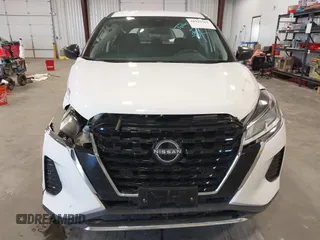 2024 Nissan Kicks S with VIN 3N1CP5BV0RL542538, listed as a IAAI auction lot 41929561 with 10,632 mi miles and . Bid and sale history available at DreamBid. Image 12.