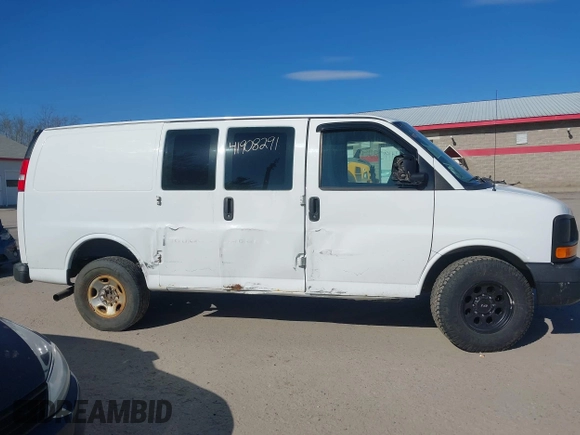 2016 Chevrolet Express Cargo with VIN 1GCWGAFF7G1280009, listed as a IAAI auction lot 41908291 with 148,798 mi miles and . Bid and sale history available at DreamBid. Image 13.