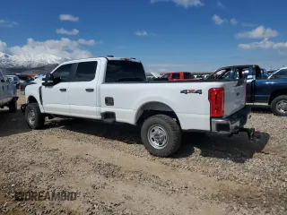 2024 Ford Super Duty F-250 SRW XL with VIN 1FT7W2BA2RED32472, listed as a Copart auction lot 49108255 with 15,826 mi miles and Salvage Title. Bid and sale history available at carsss.com. Image 2.
