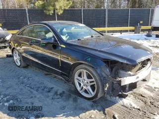 2013 Mercedes-Benz E-Class E 350 with VIN WDDKJ8JB1DF190193, listed as a Copart auction lot 87911585 with 124,683 mi miles and Salvage Title. Bid and sale history available at carsss.com. Image 4.