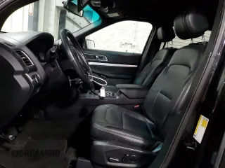 2017 Ford Explorer XLT z VIN 1FM5K8DH1HGA15992, wystawiony jako Copart lot #51671295 z przebiegiem 104 003 mil mil oraz Szkoda całkowita • Salvage title. Historia ofert i sprzedaży dostępna na DreamBid. Obrazek 7.