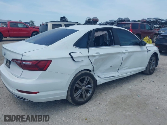 2020 Volkswagen Jetta S z VIN 3VWCB7BU8LM022973, wystawiony jako IAAI lot #42112166 z przebiegiem 49 345 mil mil oraz . Historia ofert i sprzedaży dostępna na DreamBid. Obrazek 4.