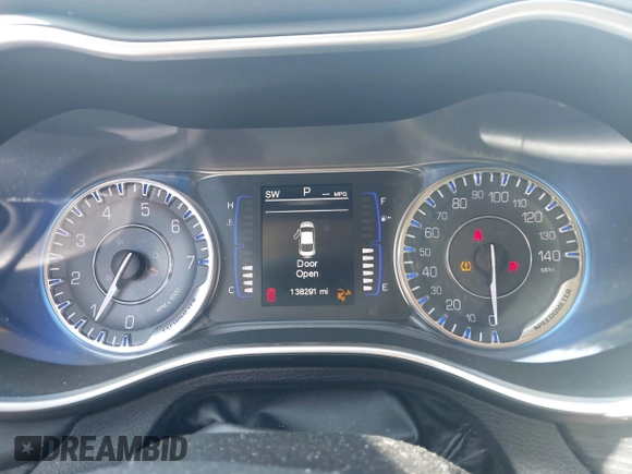 2015 Chrysler 200 Limited с VIN 1C3CCCAB2FN707428, выставлен на аукционе IAAI как лот 42633579 с пробегом 138 291 миль миль и . История ставок и продаж доступна на DreamBid. Изображение 7.