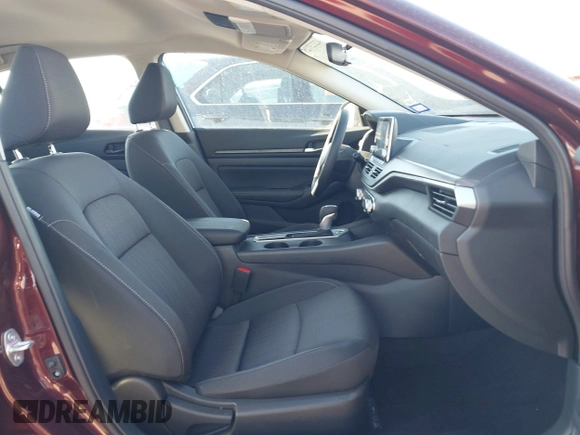 2025 Nissan Altima SV z VIN 1N4BL4DV1SN390275, wystawiony jako IAAI lot #42223725 z przebiegiem 1 640 mil mil oraz . Historia ofert i sprzedaży dostępna na DreamBid. Obrazek 5.