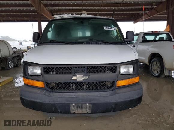 2013 Chevrolet Express Cargo z VIN 1GCWGFCA7D1903209, wystawiony jako Copart lot #60003795 z przebiegiem 175 440 mil mil oraz Czysty tytuł • Clean title. Historia ofert i sprzedaży dostępna na DreamBid. Obrazek 5.