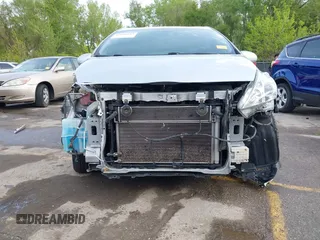 2012 Toyota Prius Two z VIN JTDZN3EU6C3100001, wystawiony jako IAAI lot #42080287 z przebiegiem 166 127 mil mil oraz . Historia ofert i sprzedaży dostępna na DreamBid. Obrazek 6.