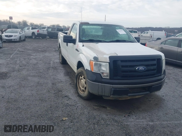 2011 Ford F-150 XL with VIN 1FTMF1CM3BKE12845, listed as a IAAI auction lot 41461555 with 263,480 mi miles. Bid and sale history available at carsss.com. Image 1.