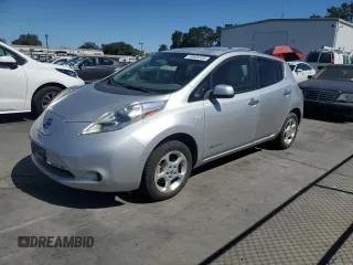 2011 Nissan LEAF SL-e z VIN JN1AZ0CP9BT007746, wystawiony jako Copart lot #58404495 z przebiegiem 52 588 mil mil oraz Tytuł czysty. Historia ofert i sprzedaży dostępna na DreamBid. Obrazek 1.