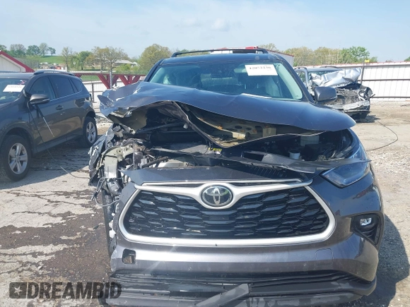 2021 Toyota Highlander L with VIN 5TDZZRAH3MS523182, listed as a IAAI auction lot 42052236 with 62,721 mi miles and . Bid and sale history available at DreamBid. Image 6.