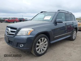 2010 Mercedes-Benz GLK GLK 350 with VIN WDCGG8HBXAF497114, listed as a IAAI auction lot 41942982 with 172,134 mi miles. Bid and sale history available at carsss.com. Image 17.