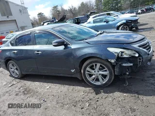 2013 Nissan Altima SV with VIN 1N4AL3AP0DC274396, listed as a IAAI auction lot 41985903 with 189,465 mi miles and . Bid and sale history available at carsss.com. Image 13.