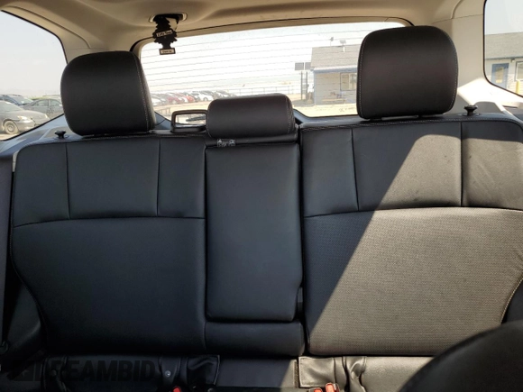 2015 Subaru Forester 2.5i Limited with VIN JF2SJAJC2EH550881, listed as a Copart auction lot 64074414 with 113,285 mi miles and Salvage Title. Bid and sale history available at carsss.com. Image 10.