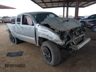 2013 Toyota Tacoma PreRunner z VIN 5TFTU4GN4DX031095, wystawiony jako IAAI lot #42077439 z przebiegiem 222 937 mil mil oraz . Historia ofert i sprzedaży dostępna na DreamBid. Obrazek 1.