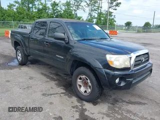 2005 Toyota Tacoma PreRunner z VIN 3TMKU72N45M002966, wystawiony jako IAAI lot #42530179 z przebiegiem 249 179 mil mil oraz . Historia ofert i sprzedaży dostępna na DreamBid. Obrazek 1.