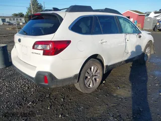 2018 Subaru Outback Premium with VIN 4S4BSAFC6J3325659, listed as a IAAI auction lot 41528086 with 111,428 mi miles. Bid and sale history available at carsss.com. Image 4.