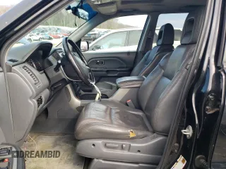 2005 Honda Pilot EX-L with VIN 5FNYF18515B035128, listed as a Copart auction lot 52935285 with 184,566 mi miles and Clean Title. Bid and sale history available at carsss.com. Image 7.