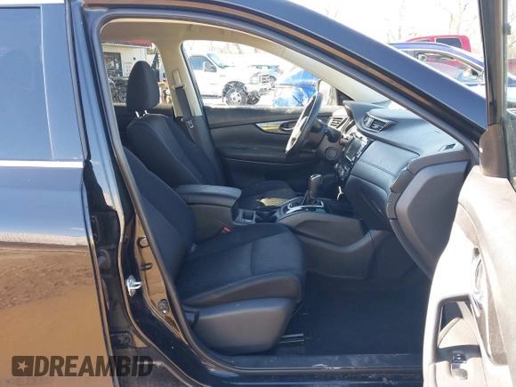 2019 Nissan Rogue SV with VIN KNMAT2MV4KP507393, listed as a IAAI auction lot 41702759 with 108,821 mi miles. Bid and sale history available at carsss.com. Image 5.