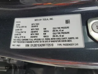 2024 Tesla Model 3 z VIN 5YJ3E1EA2RF772519, wystawiony jako Copart lot #54485255 z przebiegiem 11 110 mil mil oraz Szkody całkowita. Historia ofert i sprzedaży dostępna na DreamBid. Obrazek 12.
