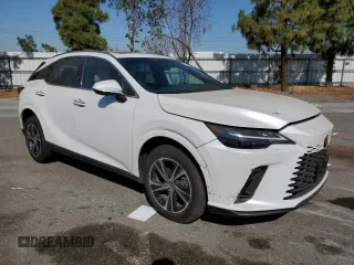 2024 Lexus RX with VIN 2T2BBMCA8RC028190, listed as a Copart auction lot 63269304 with 4,847 mi miles and Salvage Title. Bid and sale history available at carsss.com. Image 4.
