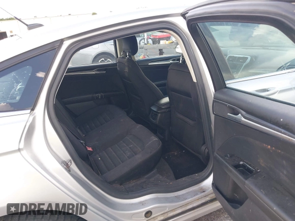 2013 Ford Fusion SE with VIN 3FA6P0HR6DR315809, listed as a IAAI auction lot 42661217 with 238,346 mi miles and . Bid and sale history available at DreamBid. Image 8.
