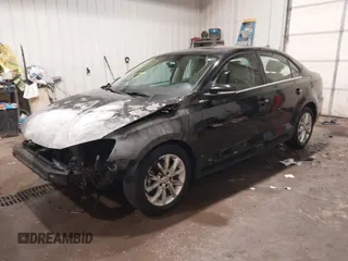 2013 Volkswagen Jetta SE z VIN 3VWDP7AJ4DM398794, wystawiony jako IAAI lot #41703067 z przebiegiem Nie podano mil oraz . Historia ofert i sprzedaży dostępna na DreamBid. Obrazek 2.