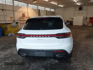2022 Porsche Macan with VIN WP1AA2A51NLB09188, listed as a IAAI auction lot 41077757 with 18,957 mi miles. Bid and sale history available at carsss.com. Image 16.