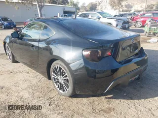 2015 Scion FR-S z VIN JF1ZNAA14F9703780, wystawiony jako IAAI lot #41493648 z przebiegiem 125 997 mil mil oraz . Historia ofert i sprzedaży dostępna na DreamBid. Obrazek 3.