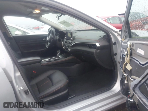2021 Nissan Altima SR with VIN 1N4BL4CV3MN386300, listed as a IAAI auction lot 41988282 with 121,601 mi miles and . Bid and sale history available at carsss.com. Image 5.