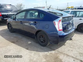 2015 Toyota Prius Four with VIN JTDKN3DU4F0443298, listed as a IAAI auction lot 41896720 with 288,809 mi miles and . Bid and sale history available at carsss.com. Image 3.