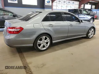 2012 Mercedes-Benz E 350 Luxury with VIN WDDHF5KB3CA619760, listed as a Copart auction lot 59657875 with 123,121 mi miles and Salvage title. Bid and sale history available at DreamBid. Image 3.